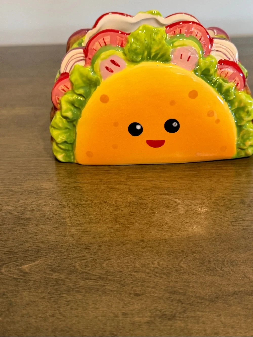 Streamline ceramic taco